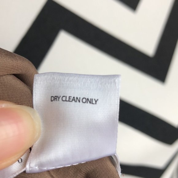 White House Black Market Silk Lace Detail Tank - Picture 11 of 11